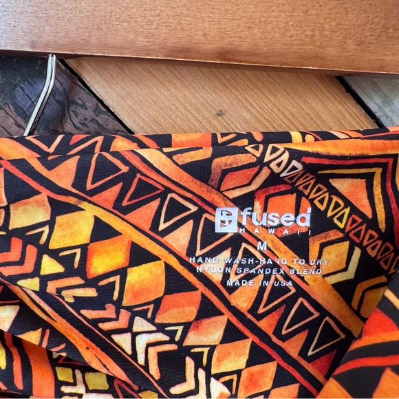 NWOT Geometric Patterned Bikini Bottom - Picture 3 of 3